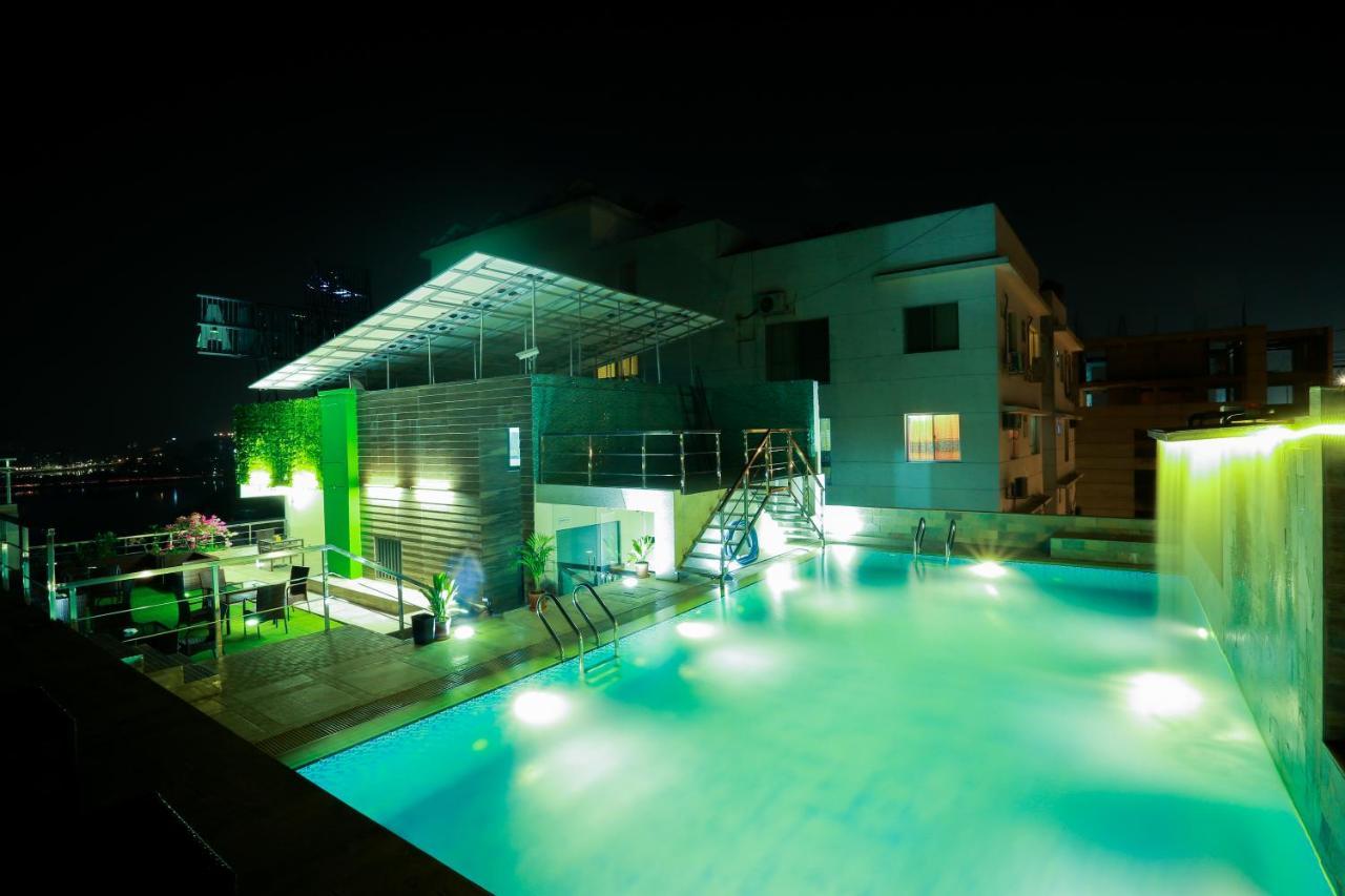 Coventina Lake Suites Дакка Экстерьер фото
