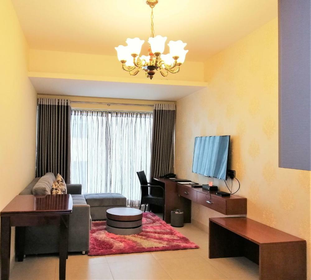 Coventina Lake Suites Дакка Экстерьер фото